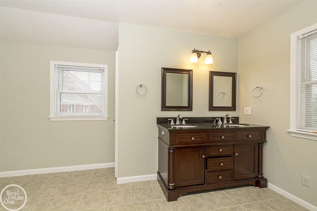 429 Moran Road Grosse Pointe Farms, MI 48236 - Photo 39 of 60
