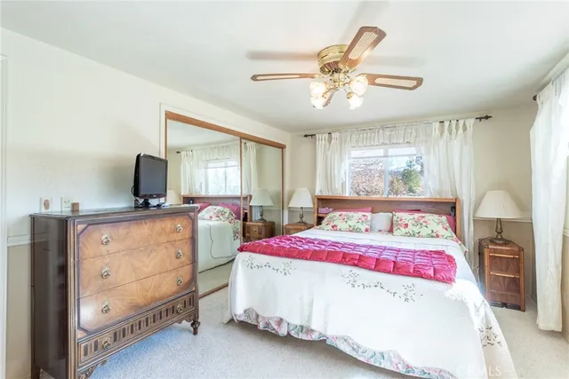 $342,000 | 16834 Lake Shore Drive, Weed, CA 96094