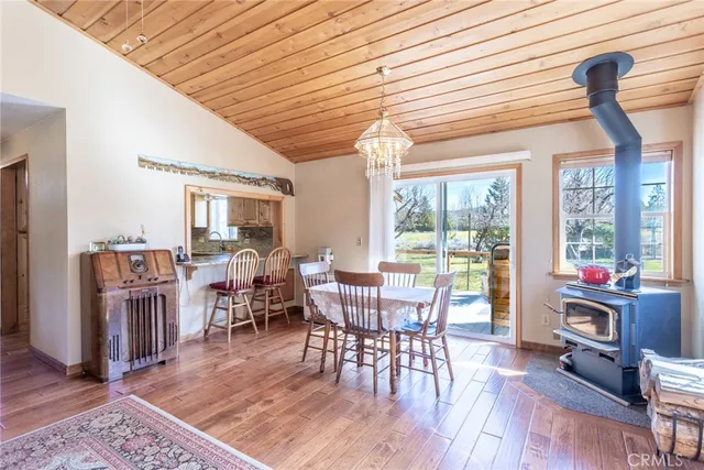 $342,000 | 16834 Lake Shore Drive, Weed, CA 96094