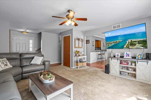 $235,000 | 215 Morrow Street, Unit C, Somonauk, IL 60552