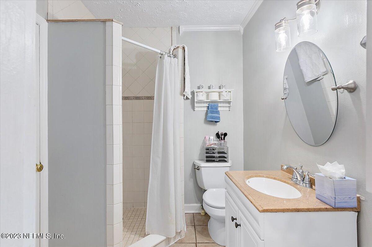 1485 Birmingham Road Jacksonville, FL 32207 - Photo 12 of 25 12-Primary Bathroom