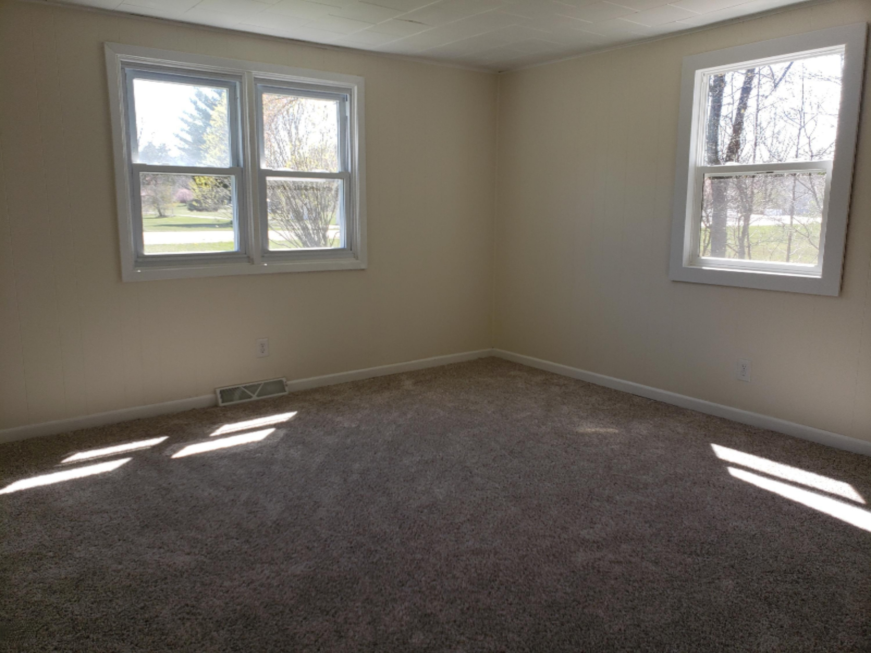 14247 State Road Nunica, MI 49448 - Photo 10 of 18 20200509_152428