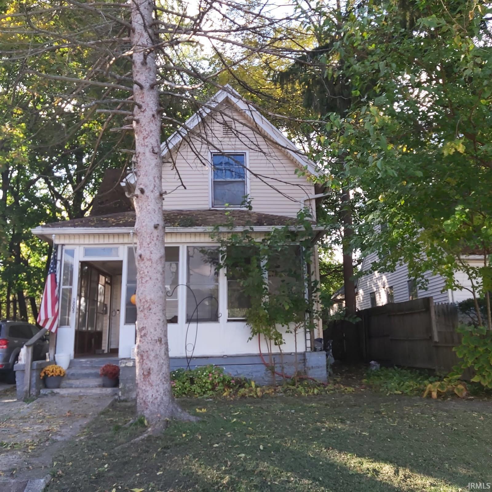 2009 Catalpa Street South Bend, IN 46613 - Photo 1 of 5