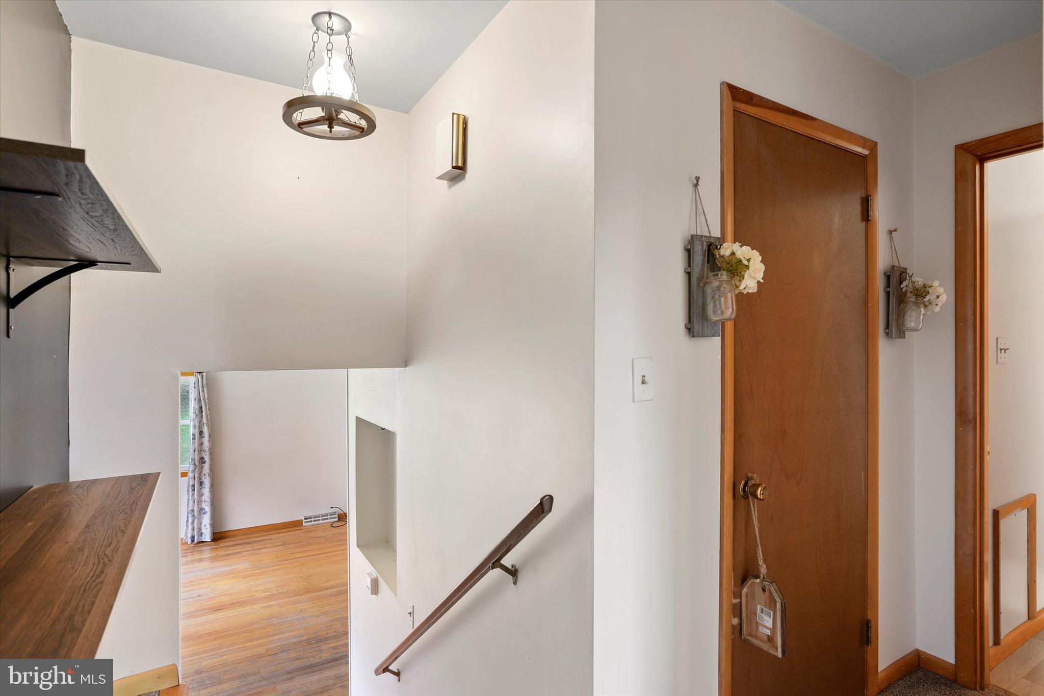 2919 Bird View Road Westminster, MD 21157 - Photo 13 of 26