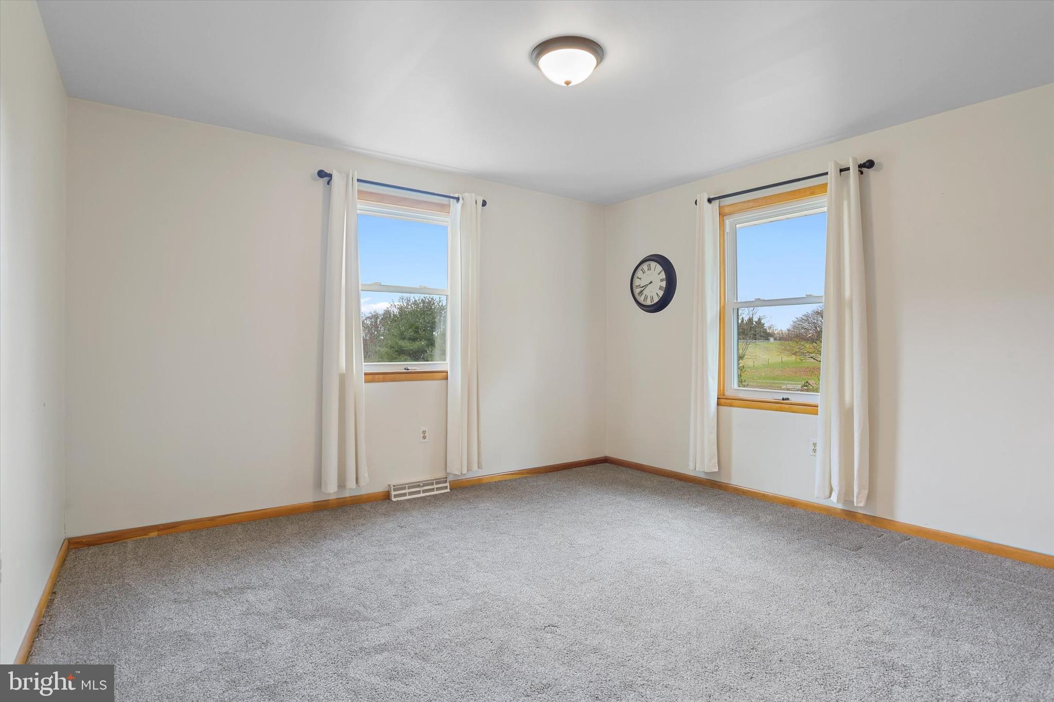 2919 Bird View Road Westminster, MD 21157 - Photo 18 of 26