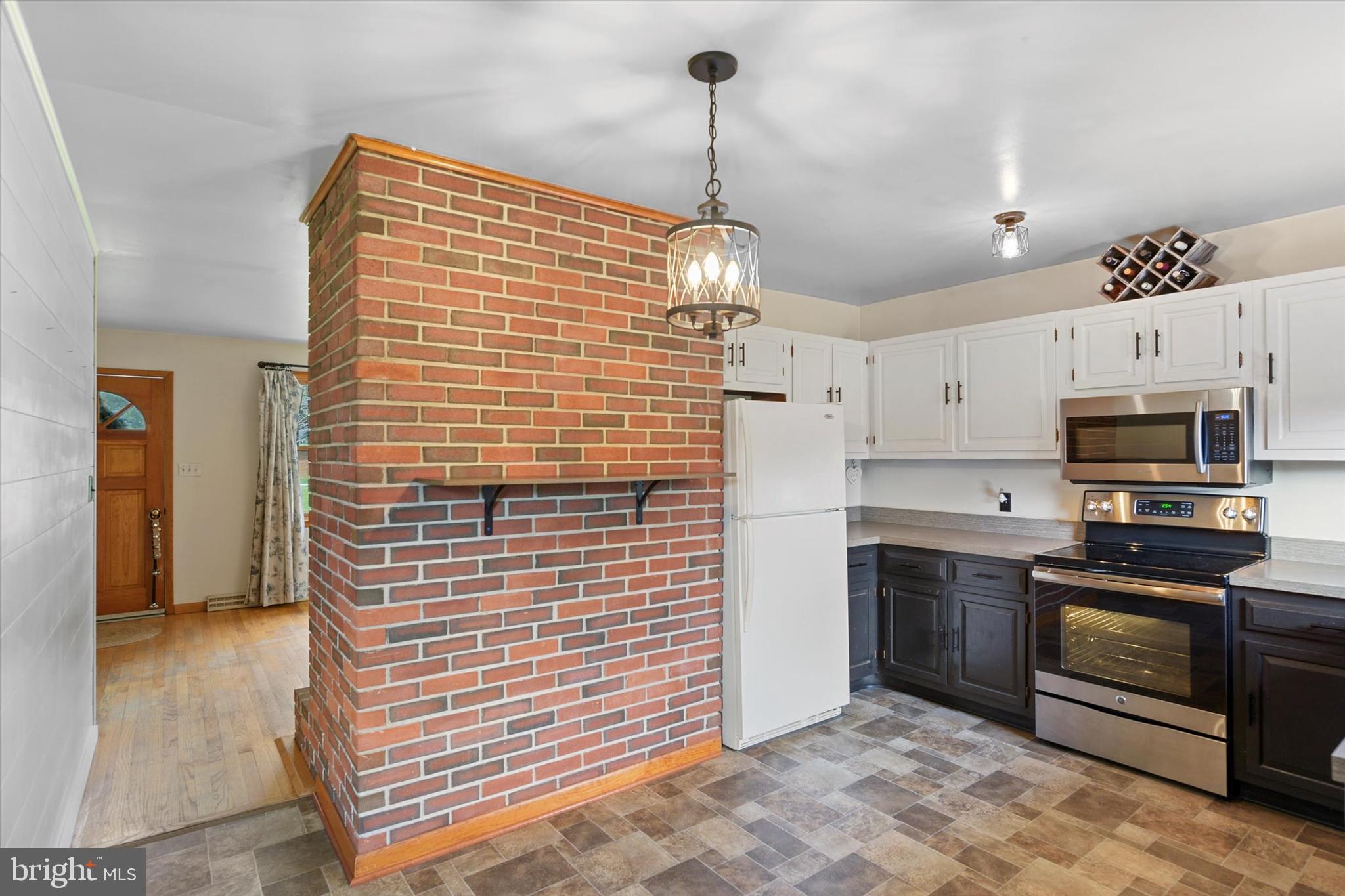 2919 Bird View Road Westminster, MD 21157 - Photo 9 of 26