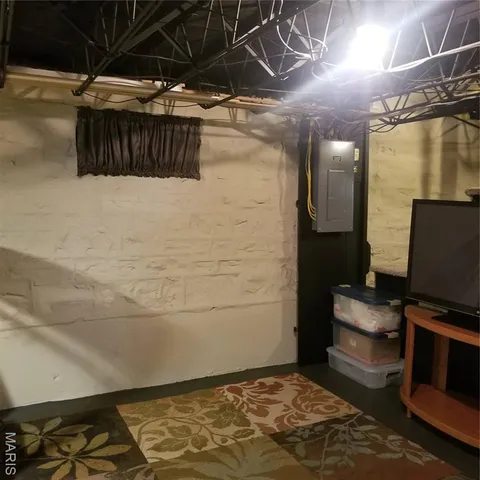 $299,000 | 5743 Mardel Avenue, St. Louis, MO 63109