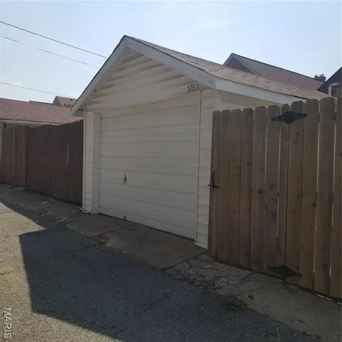 $299,000 | 5743 Mardel Avenue, St. Louis, MO 63109