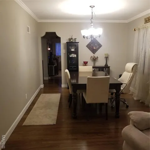 $299,000 | 5743 Mardel Avenue, St. Louis, MO 63109