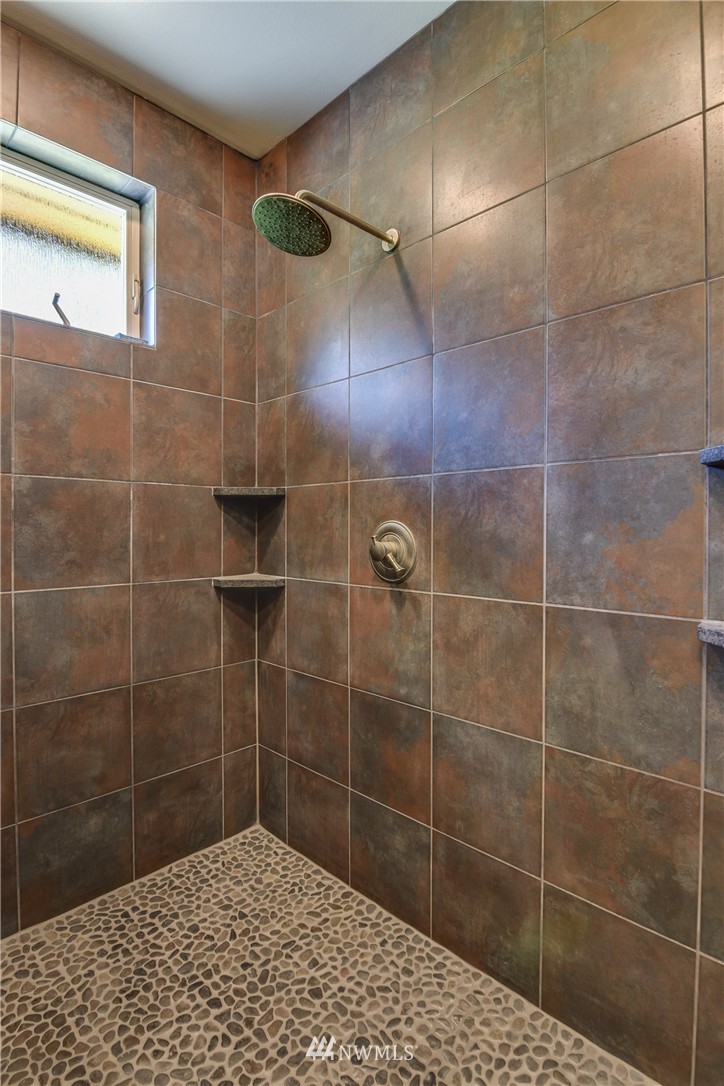 19300 Milltown Road Mount Vernon, WA 98273 - Photo 12 of 25 Gallery Image 12