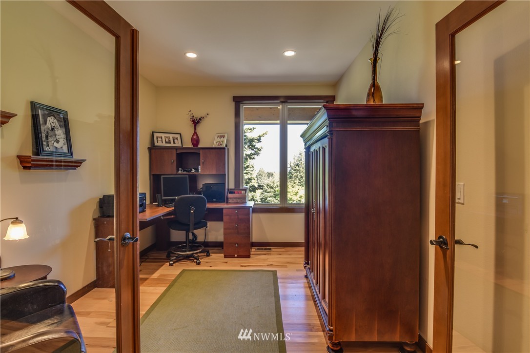 19300 Milltown Road Mount Vernon, WA 98273 - Photo 14 of 25 Gallery Image 14