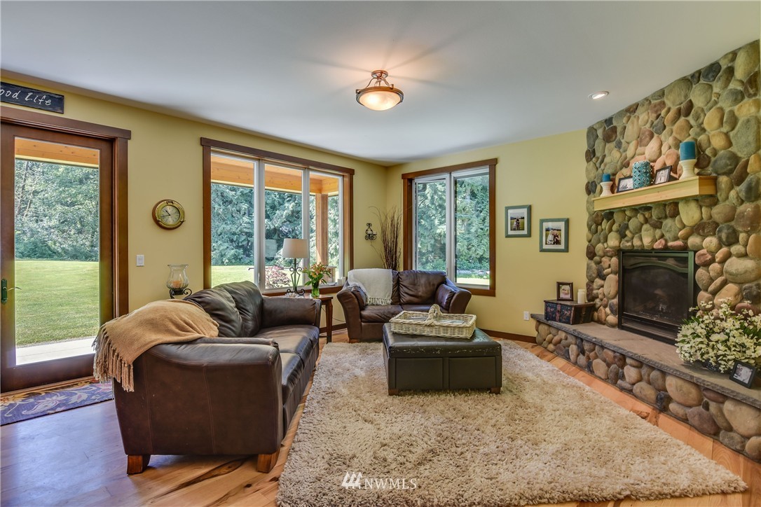 19300 Milltown Road Mount Vernon, WA 98273 - Photo 8 of 25 Gallery Image 8
