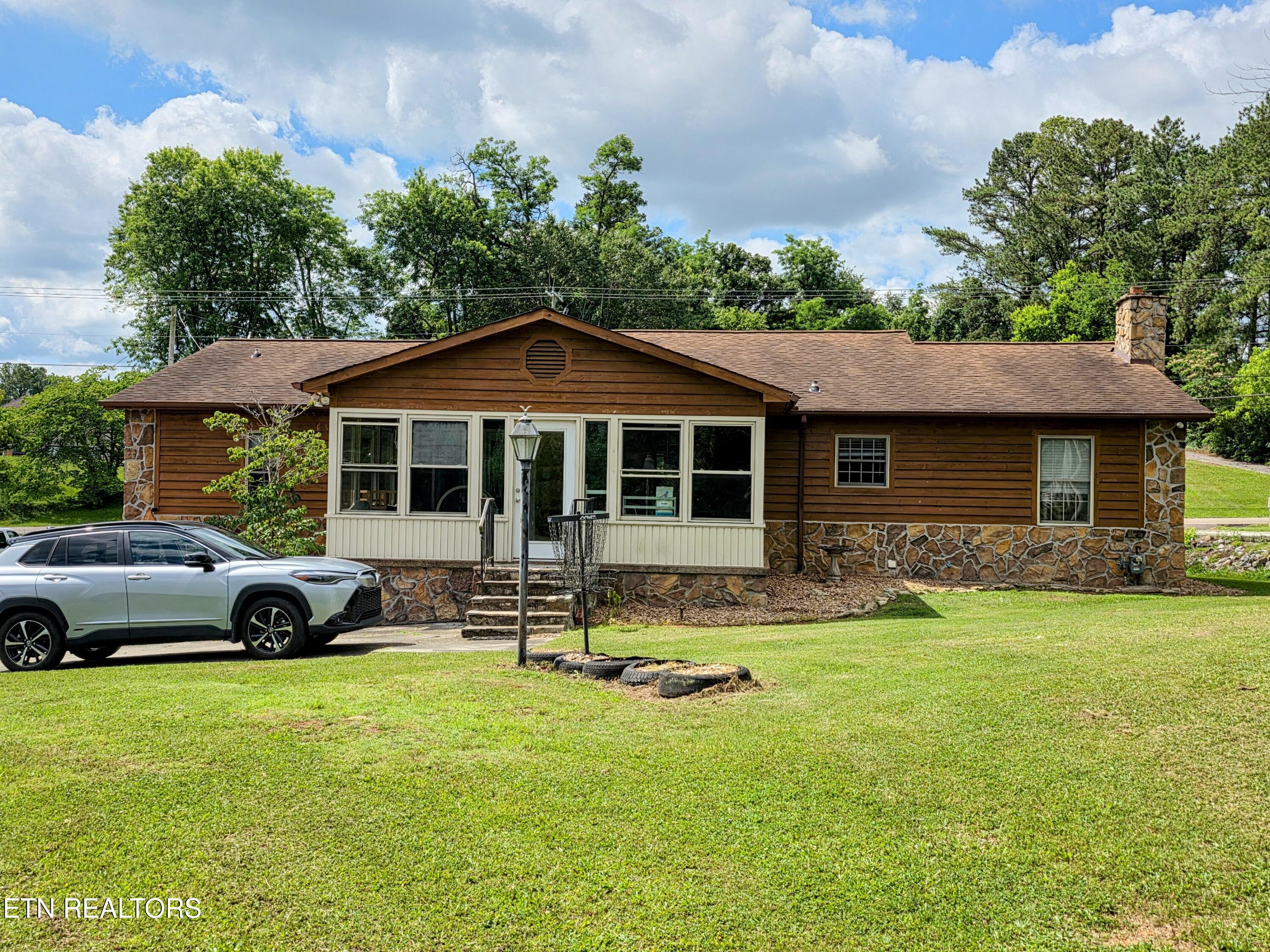 3625 Cunningham Road Knoxville, TN 37918 - Photo 34 of 35 BACK OF HOME
