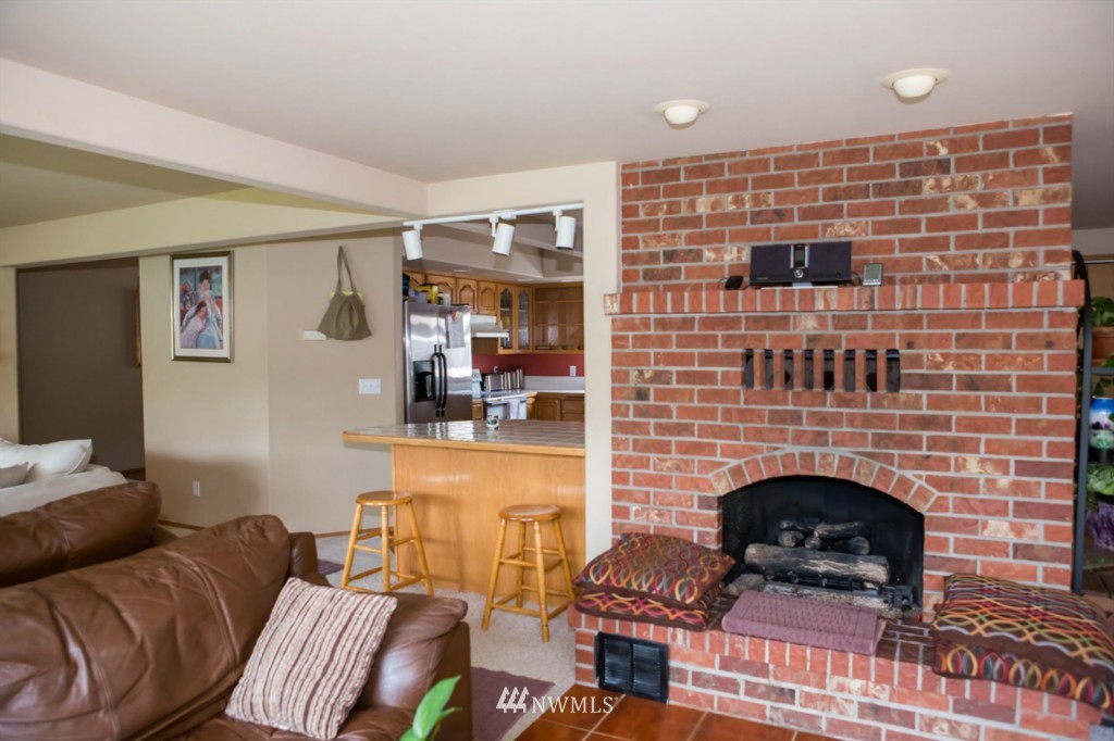 126 Spader Bay Road Chelan, WA 98816 - Photo 15 of 19 Gallery Image 15