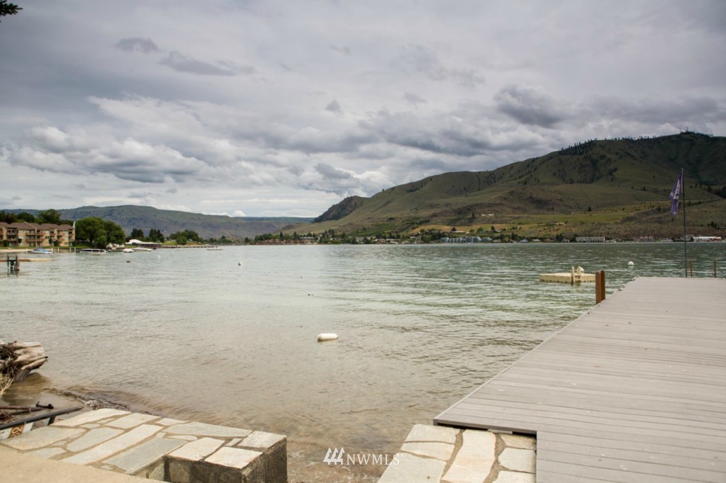 126 Spader Bay Road Chelan, WA 98816 - Photo 6 of 19 Gallery Image 6