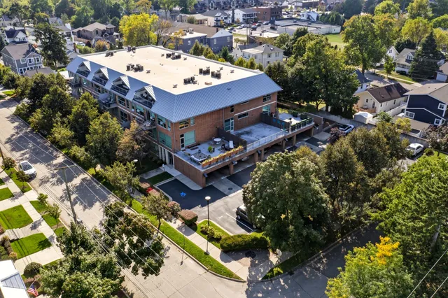 $3,400 | 300 Hamilton Street, Unit 301, Plymouth, MI 48170