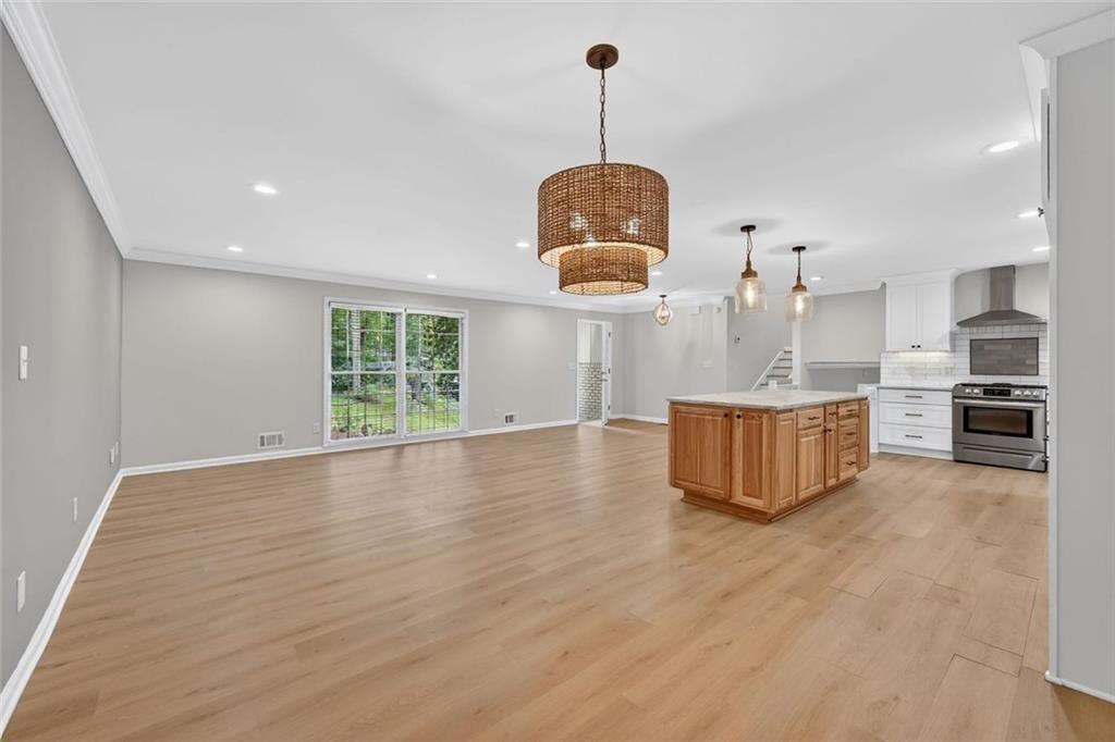 2037 Longview Way Chamblee, GA 30341 - Photo 16 of 40 Gallery Image 16