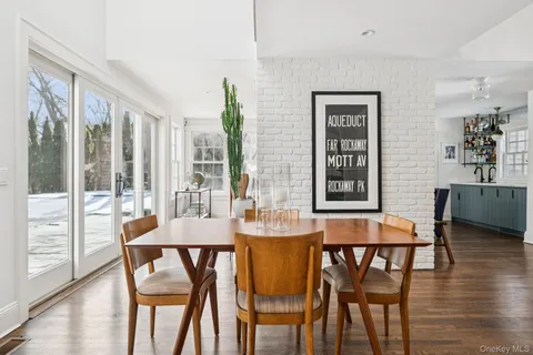 $1,950,000 | 9 Wallace Lane, Brookhaven, NY 11719