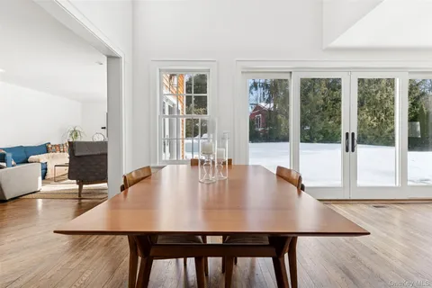 $1,950,000 | 9 Wallace Lane, Brookhaven, NY 11719