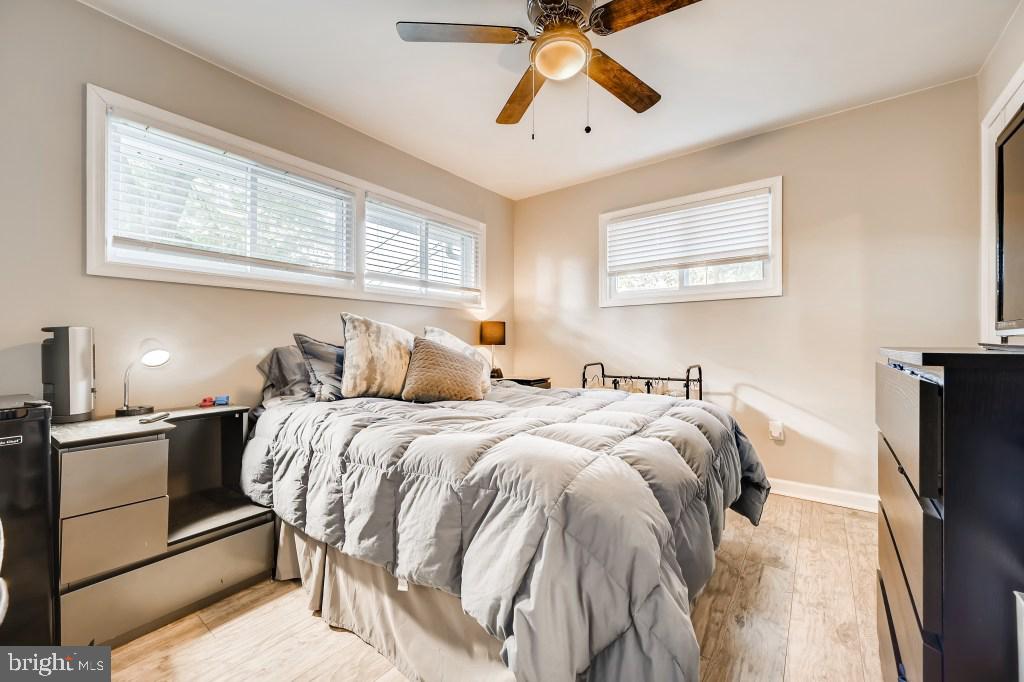 8701 Edgefield Road Baltimore, MD 21234 - Photo 13 of 27 Gallery Image 13