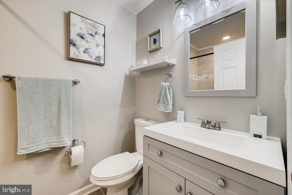 8701 Edgefield Road Baltimore, MD 21234 - Photo 15 of 27 Gallery Image 15