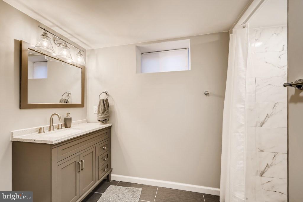 8701 Edgefield Road Baltimore, MD 21234 - Photo 16 of 27 Gallery Image 16