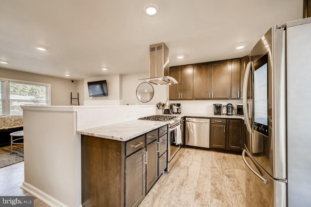 8701 Edgefield Road Baltimore, MD 21234 - Photo 6 of 27 Gallery Image 6