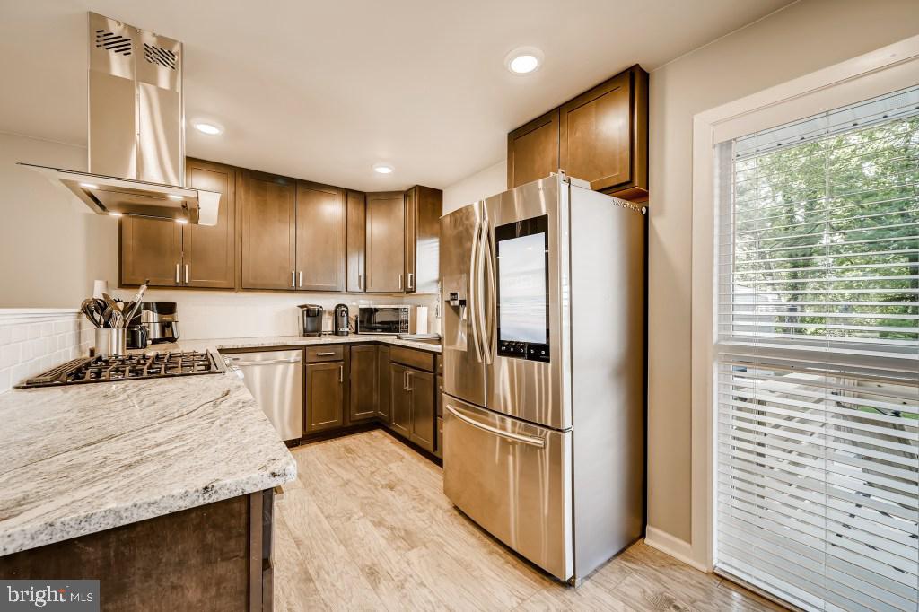 8701 Edgefield Road Baltimore, MD 21234 - Photo 7 of 27 Gallery Image 7