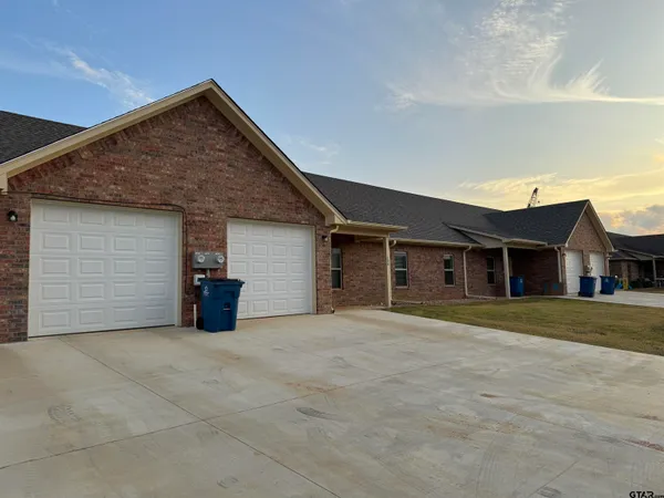 $675,000 | 104 Sydney Drive, Bullard, TX 75757