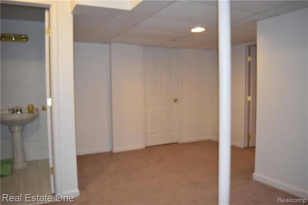 374 East South Boulevard Rochester, MI 48307 - Photo 15 of 21