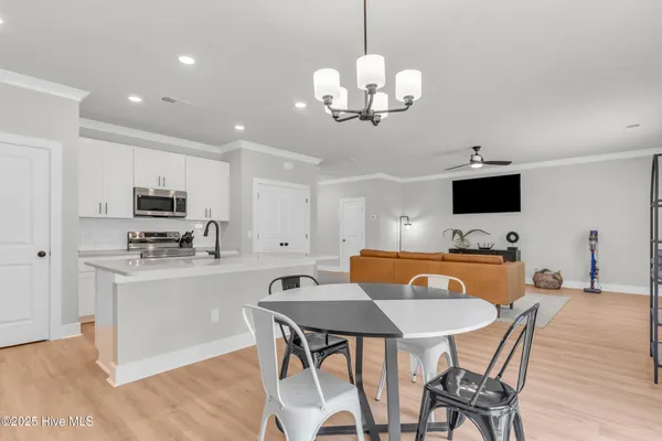 $2,500 | 402 Triton Lane, Surf City, NC 28445