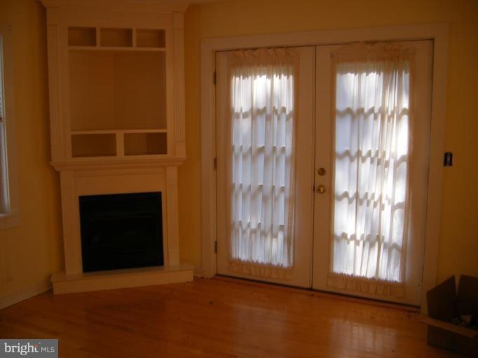9778 Wades Point Road McDaniel, MD 21647 - Photo 12 of 24 Living Room #2