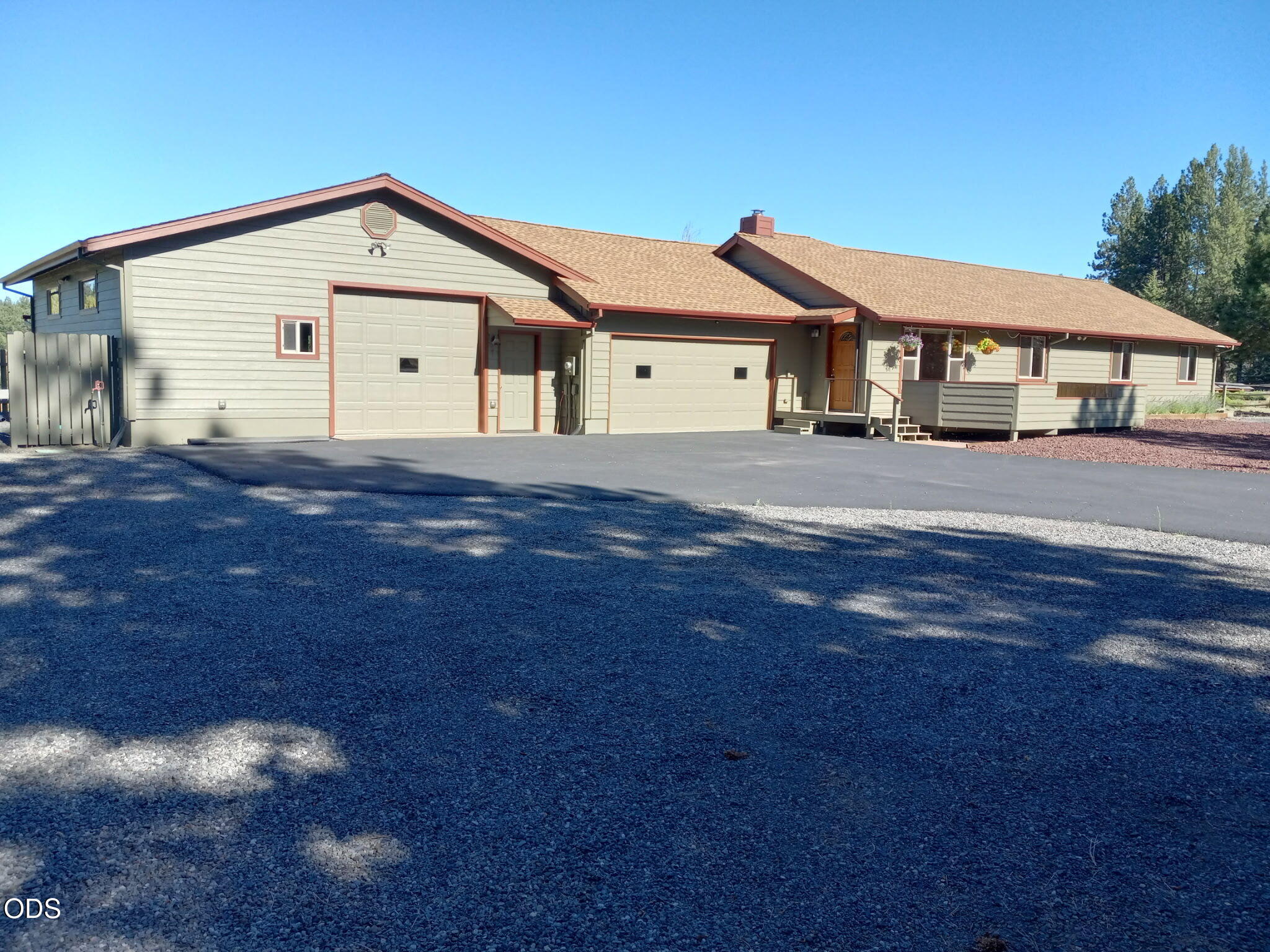 69700 Old Wagon Road Sisters, OR 97759 - Photo 1 of 26