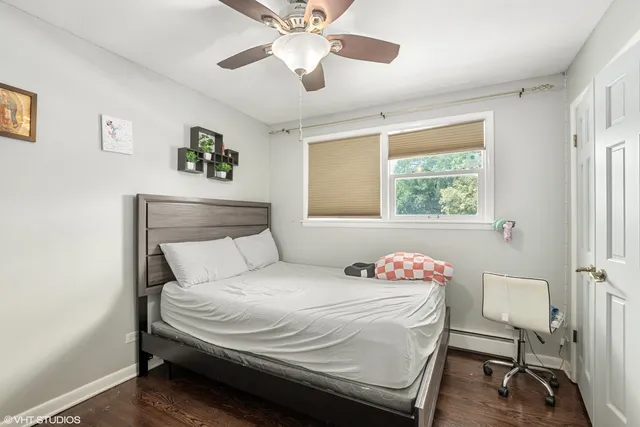 $365,000 | 6313 89th Place, Oak Lawn, IL 60453