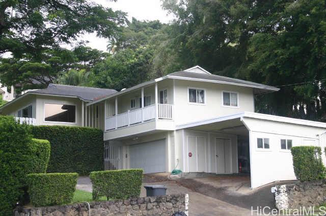 2126 Manoa Road Honolulu, HI 96822 - Photo 1 of 1 a front view of a house with a garden