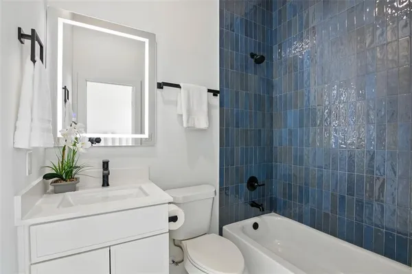 $3,150,000 | 430 East 8th Street, Dallas, TX 75203