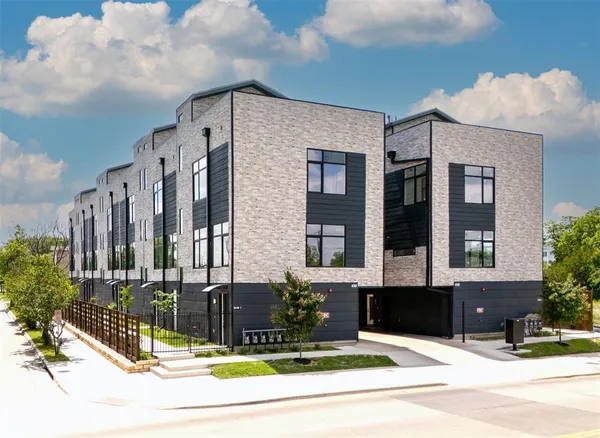 $3,150,000 | 430 East 8th Street, Dallas, TX 75203