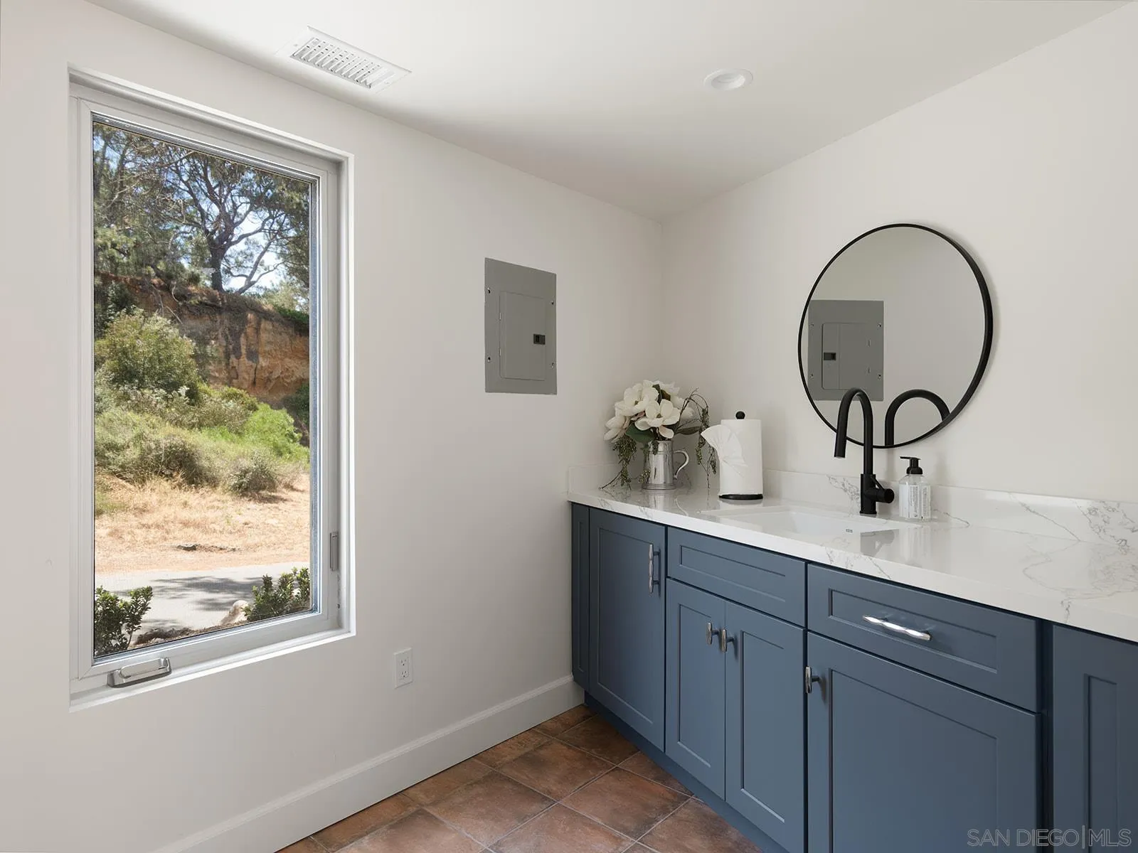 390 Hidden Pines Road Del Mar, CA 92014 - Photo 38 of 49 Gallery Image 38