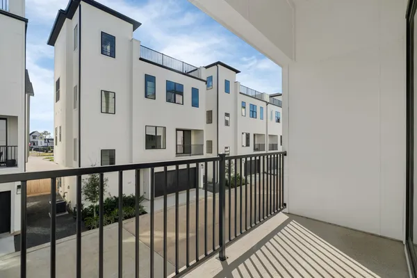 $4,200 | 8706 Ojeman Crk Lane, Houston, TX 77055