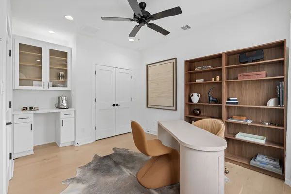 $4,300 | 8706 Ojeman Crk Lane, Houston, TX 77055