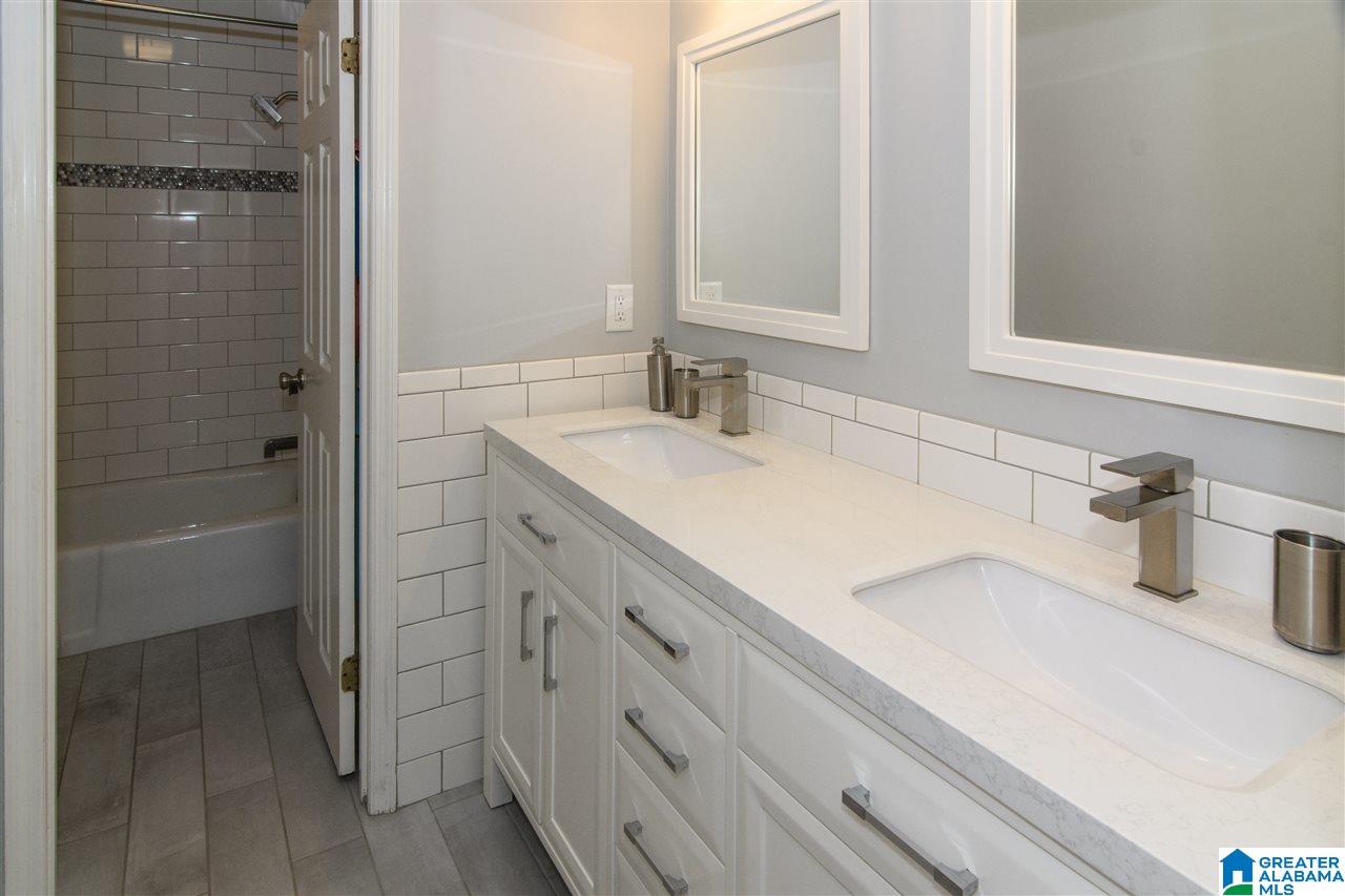 707 Colony Circle Birmingham, AL 35209 - Photo 29 of 50