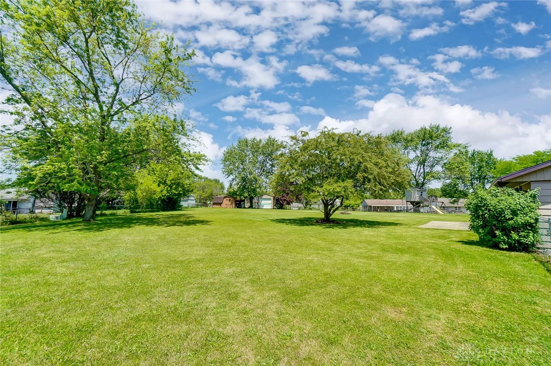 2945 Brewster Court Springfield, OH 45503 - Photo 31 of 38