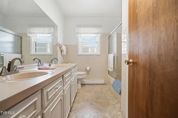 $229,000 | 128 10th Street Northwest, Norton, VA 24273