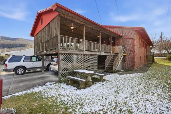 $229,000 | 128 10th Street Northwest, Norton, VA 24273