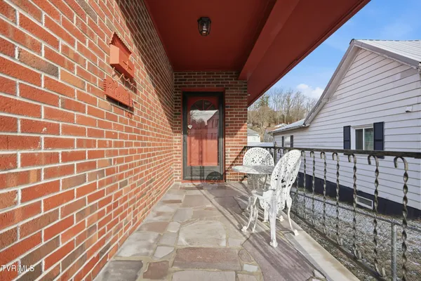 $229,000 | 128 10th Street Northwest, Norton, VA 24273