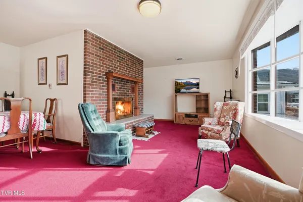 $229,000 | 128 10th Street Northwest, Norton, VA 24273