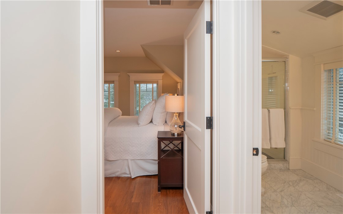 58 Ridge Road Newport, RI 02840 - Photo 34 of 47