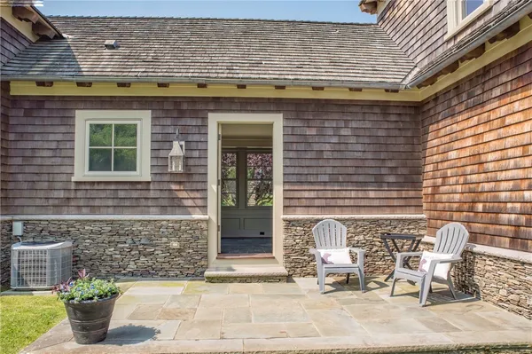 $8,000 | 58 Ridge Road, Newport, RI 02840