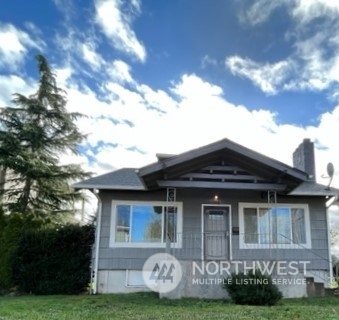 112 4th Avenue Southwest Puyallup, WA 98371 - Photo 1 of 37