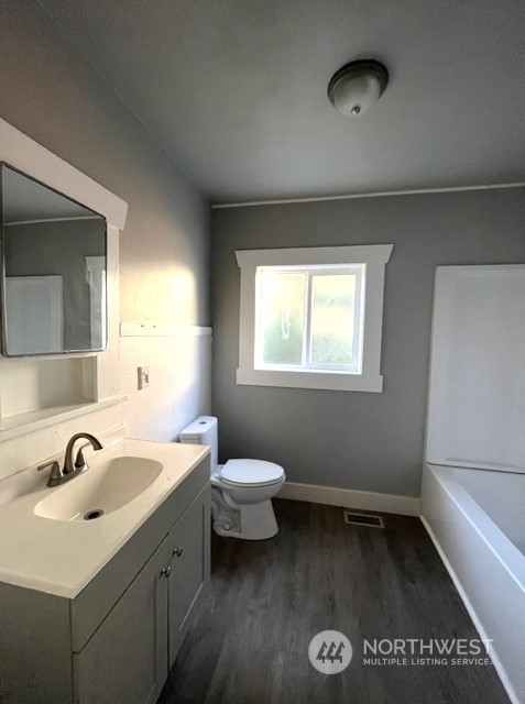 112 4th Avenue Southwest Puyallup, WA 98371 - Photo 6 of 37